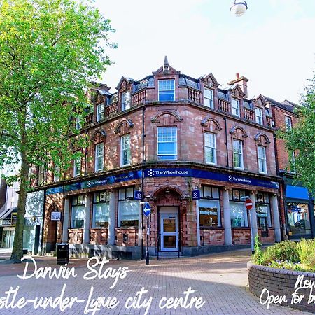 Darwin Stays - Service Accommodation In Newcastle Under Lyme City Centre Dış mekan fotoğraf