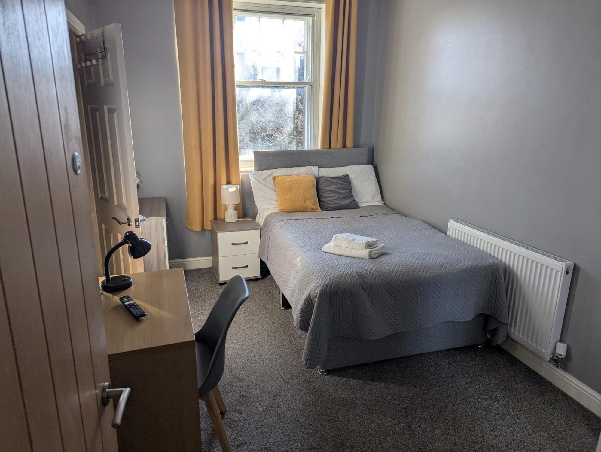 Darwin Stays - Service Accommodation In Newcastle Under Lyme City Centre Dış mekan fotoğraf