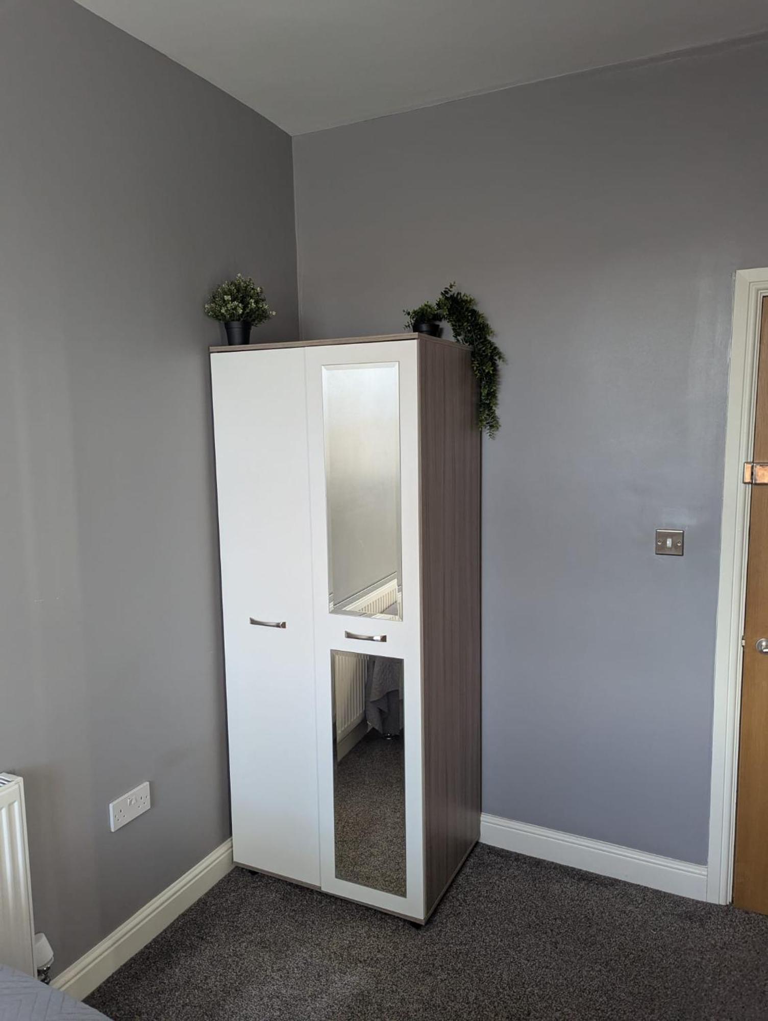 Darwin Stays - Service Accommodation In Newcastle Under Lyme City Centre Dış mekan fotoğraf