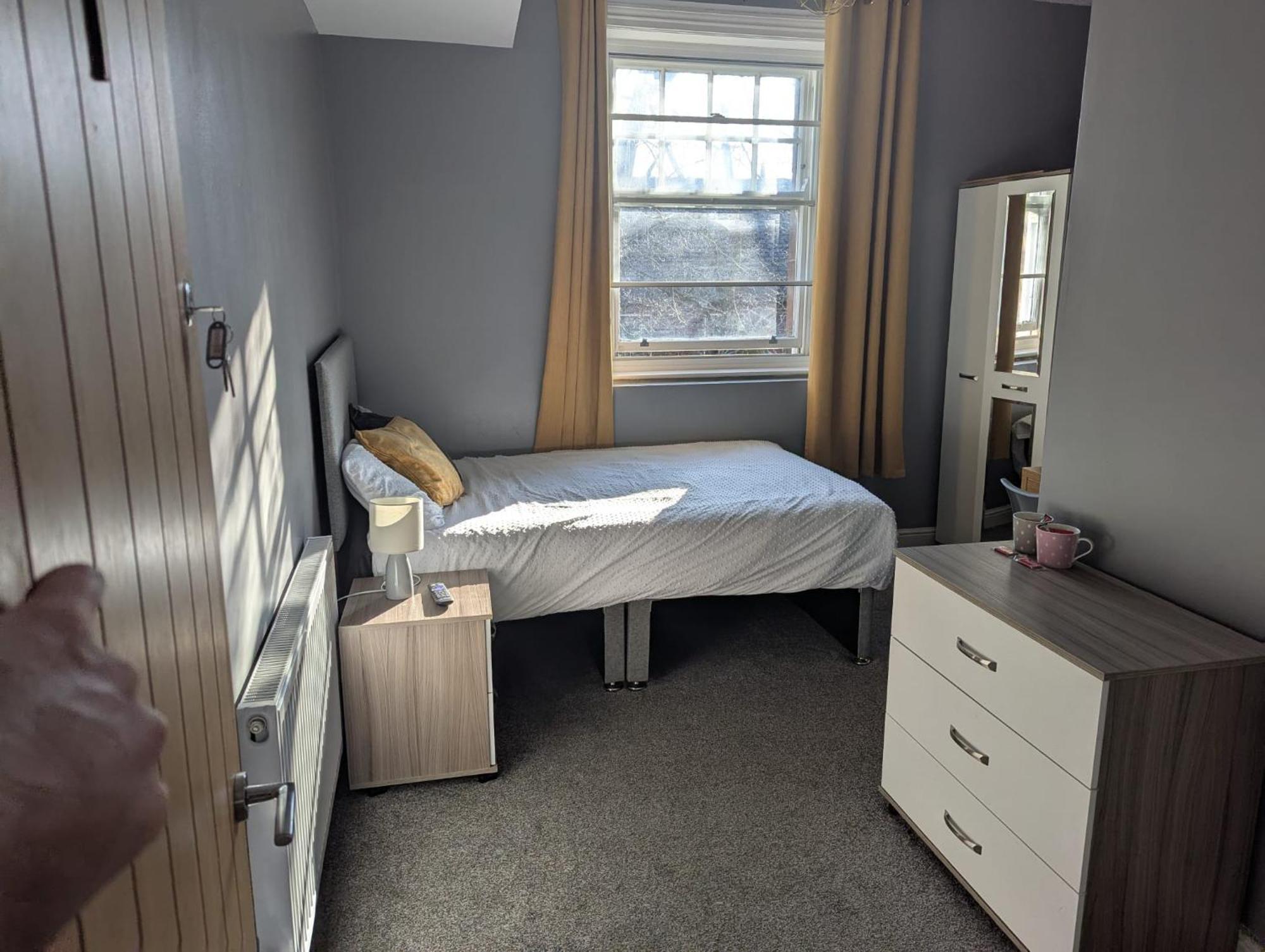 Darwin Stays - Service Accommodation In Newcastle Under Lyme City Centre Dış mekan fotoğraf